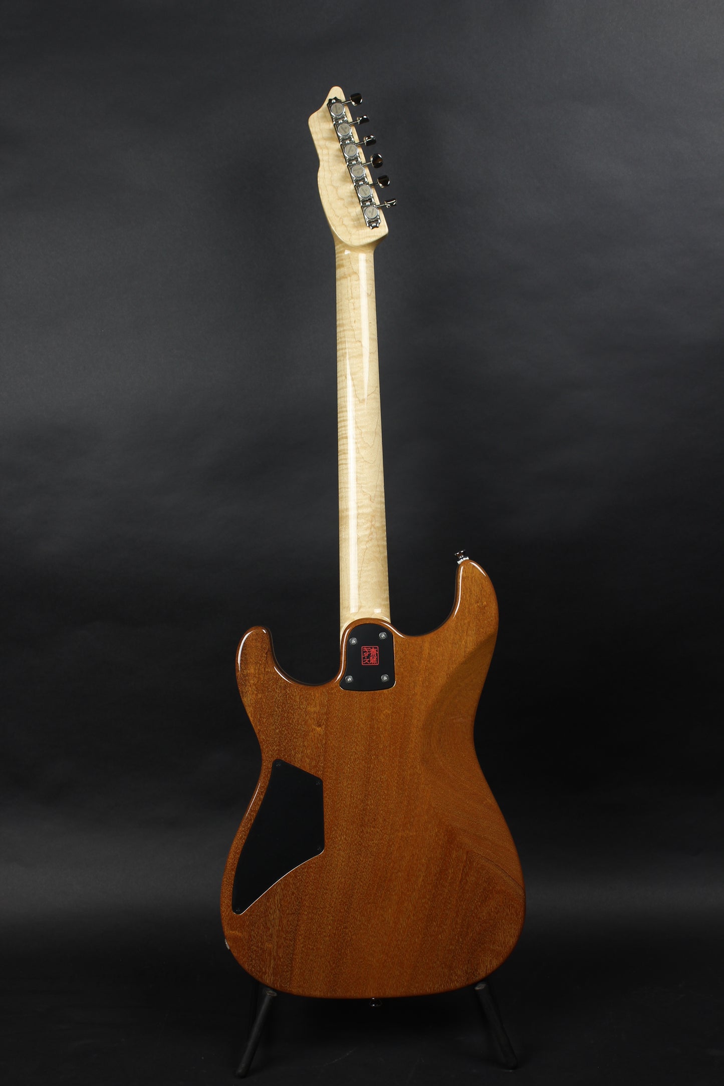 622BEYOND Naked / Maple Top / Naked / HH / #232500
