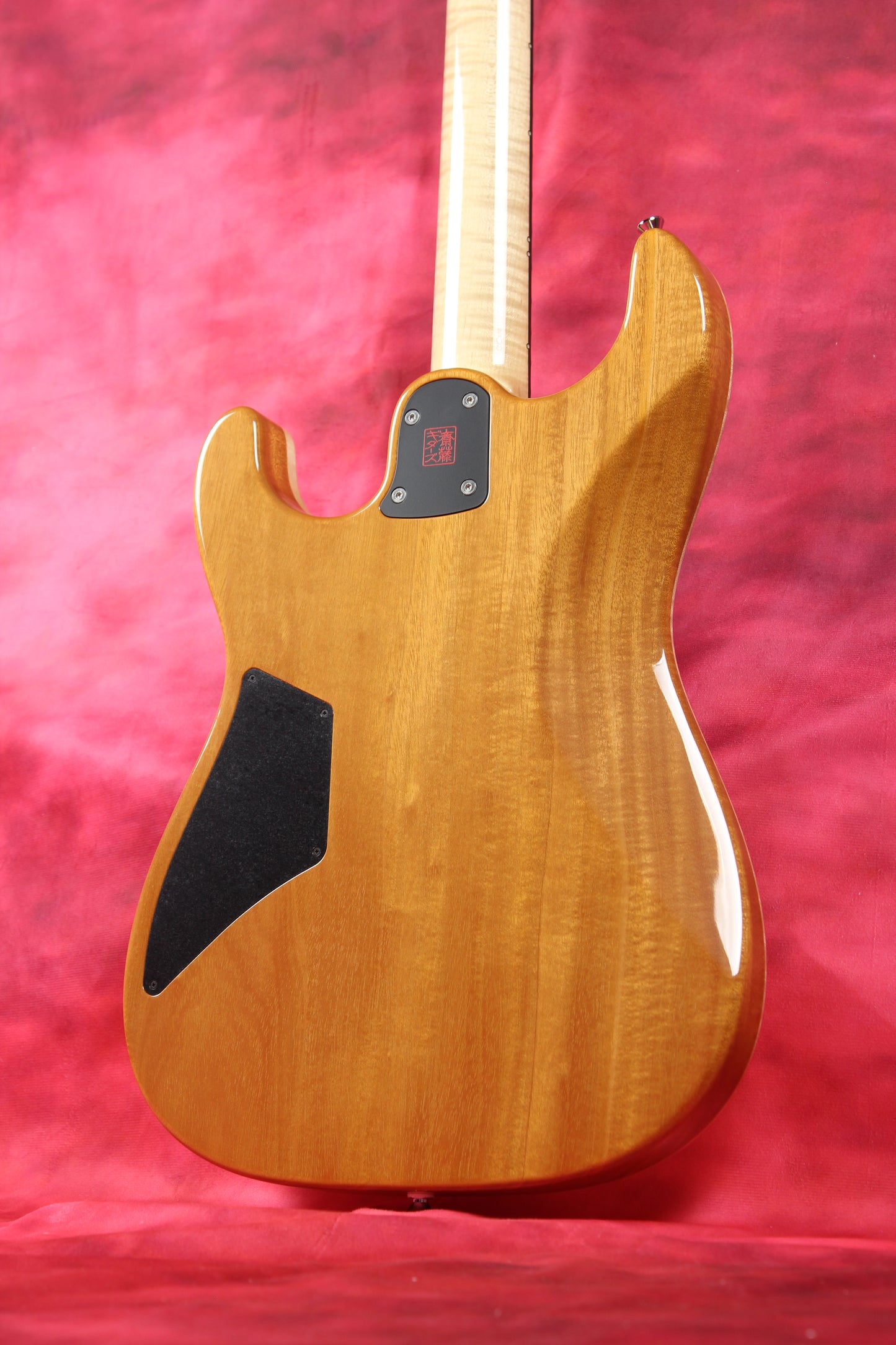 622BEYOND Naked / Maple Top / HH / #242933