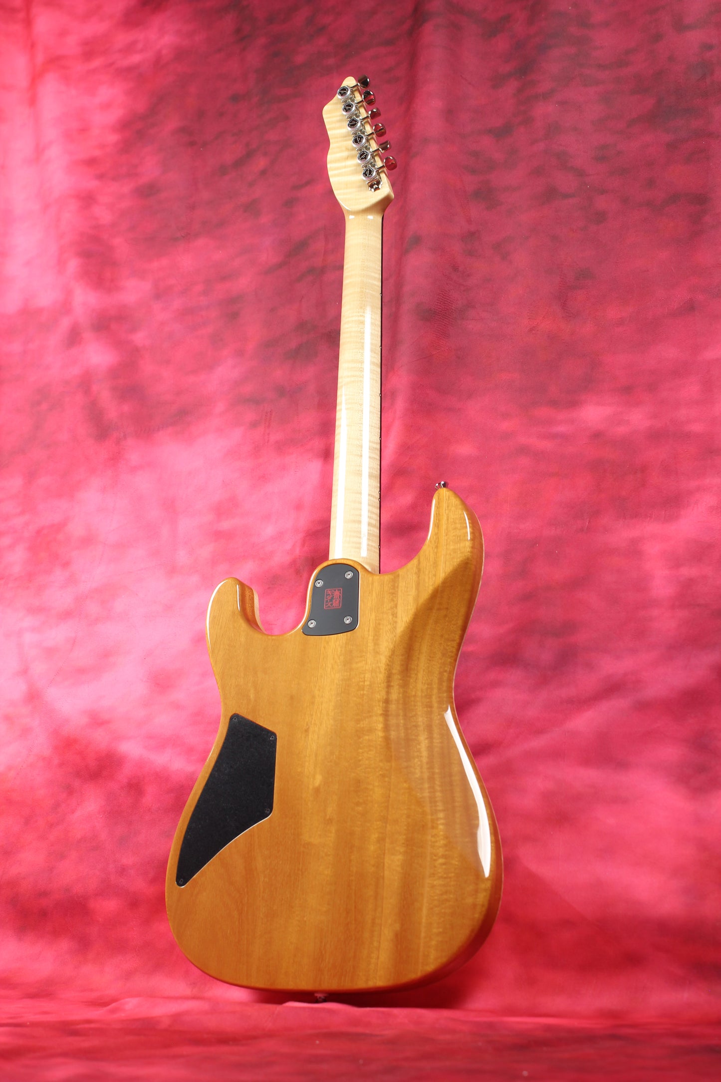 622BEYOND Naked / Maple Top / HH / #242933