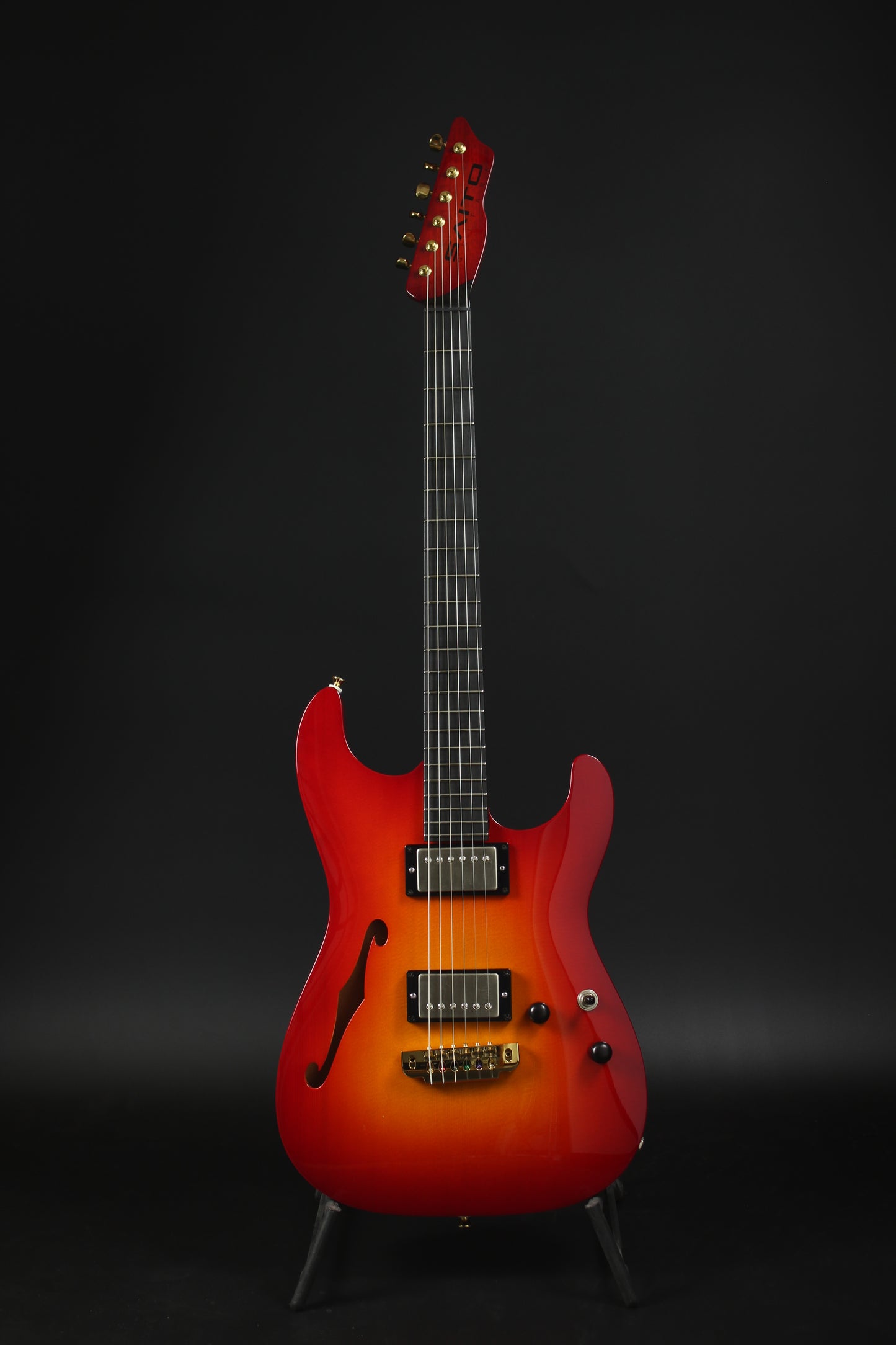 622BEYOND Cherry Burst / Spruce Top-Mahogany Neck / HH / #252936