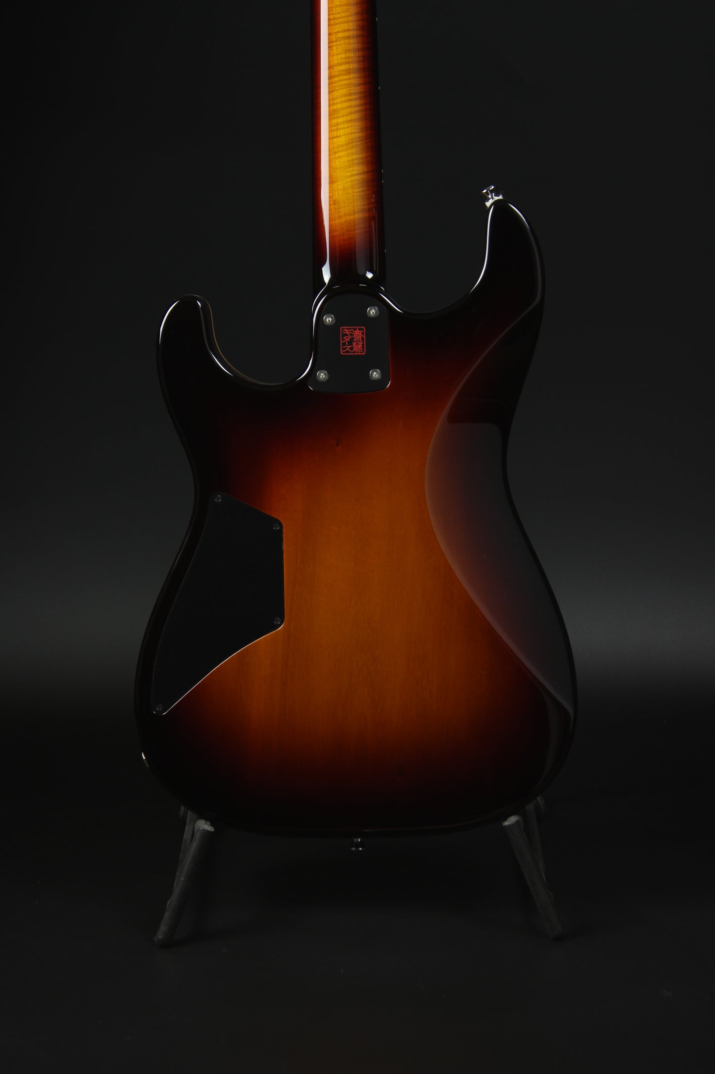 622BEYOND Dark Burst / Spruce Top / HH / #252939