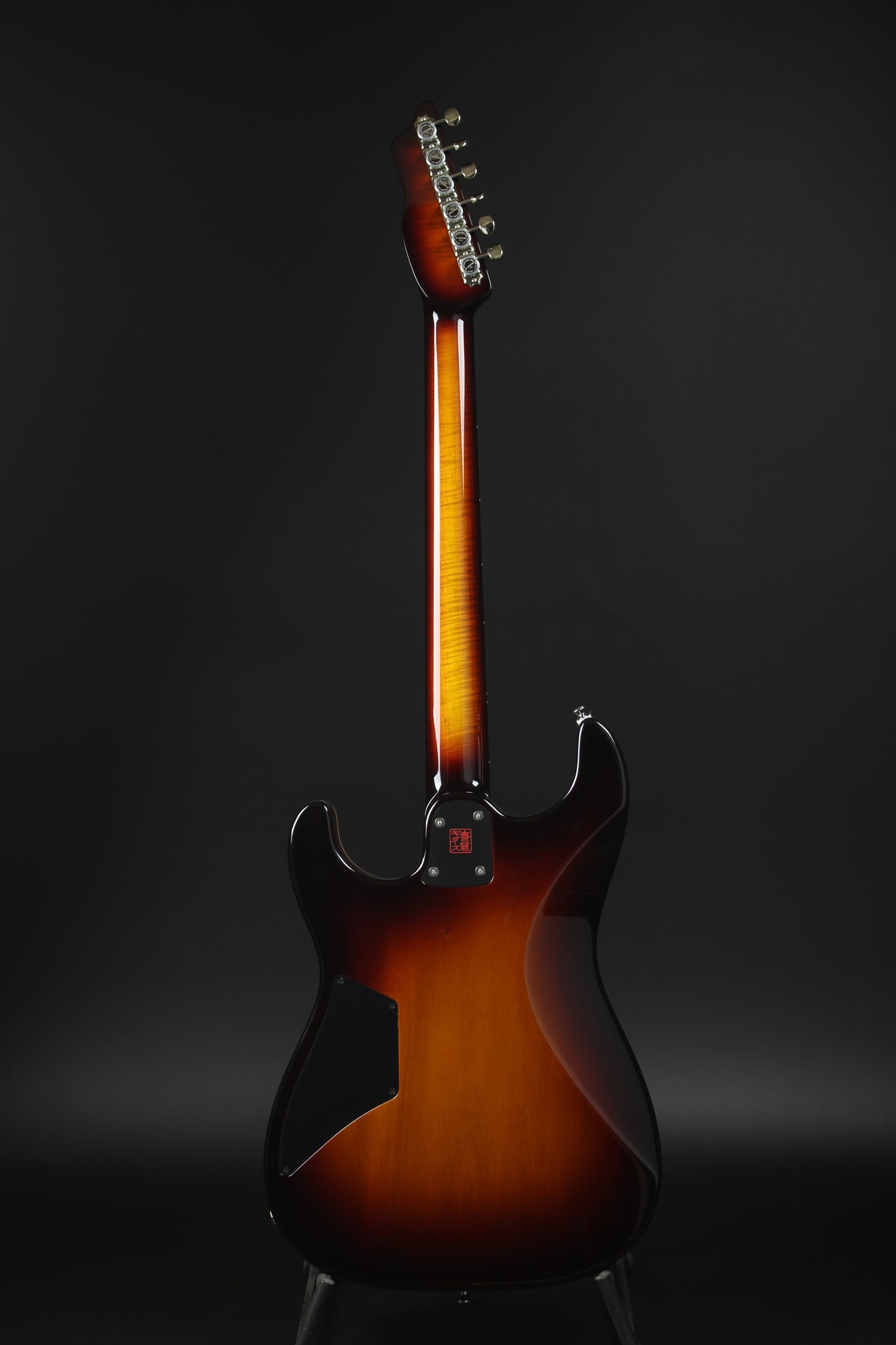 622BEYOND Dark Burst / Spruce Top / HH / #252939