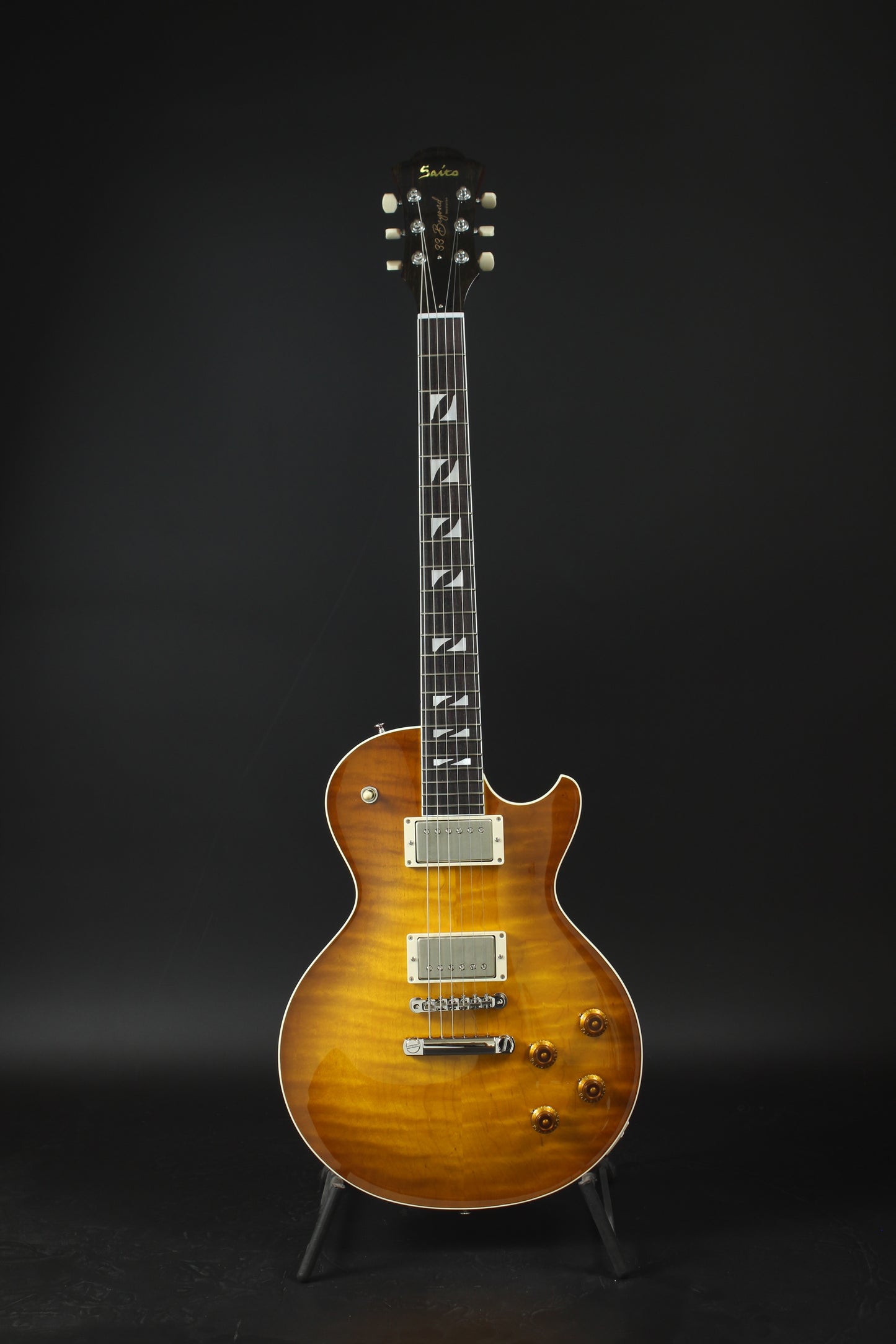 33BEYOND Green Burst / HH / #25 007