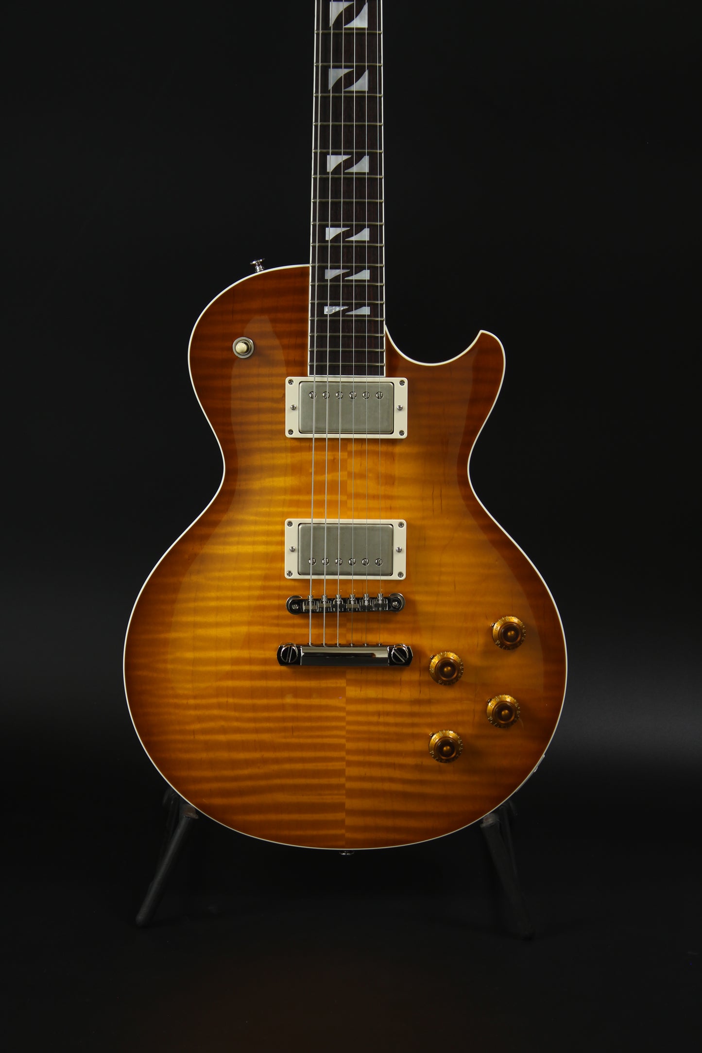 33BEYOND Green Burst / HH / #25 013