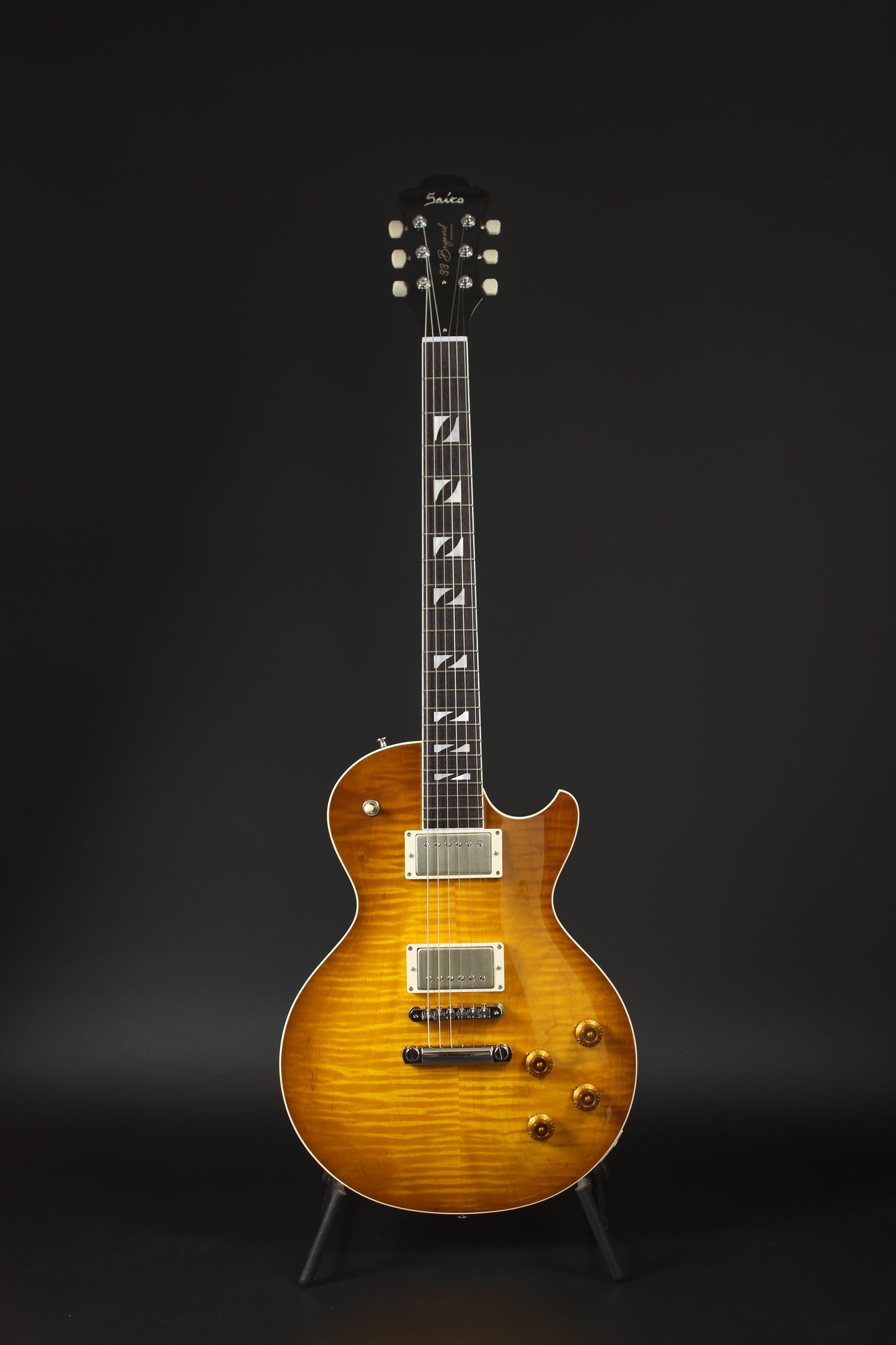 33BEYOND Green Burst / HH / #25 018