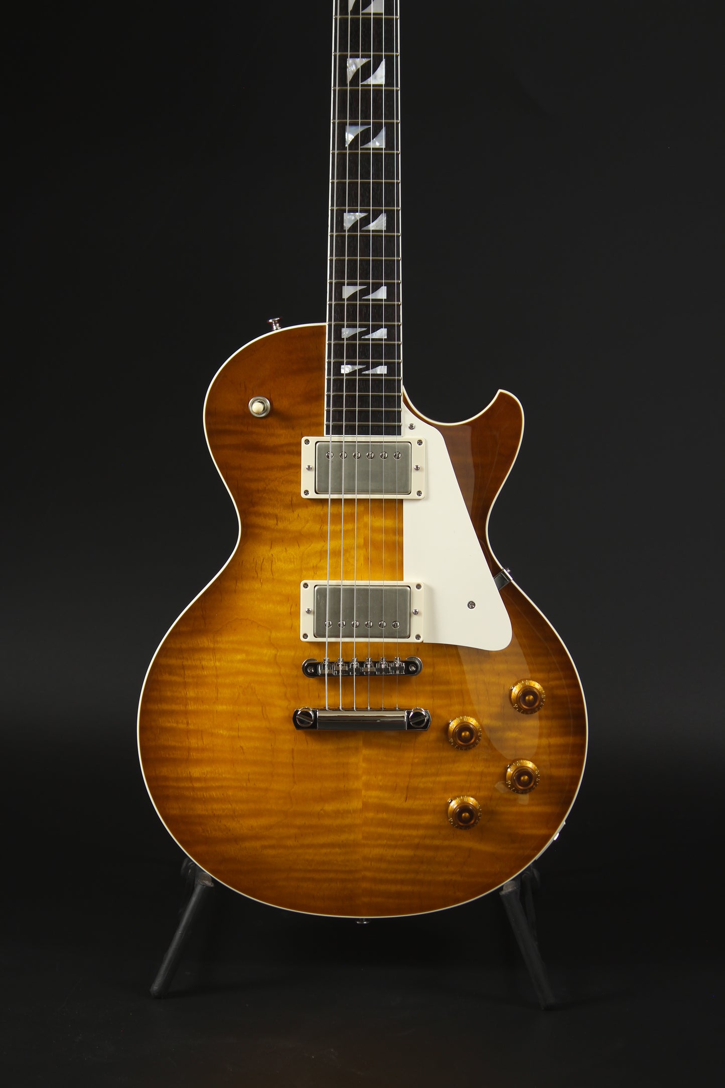 33BEYOND Green Burst / HH / #25 021