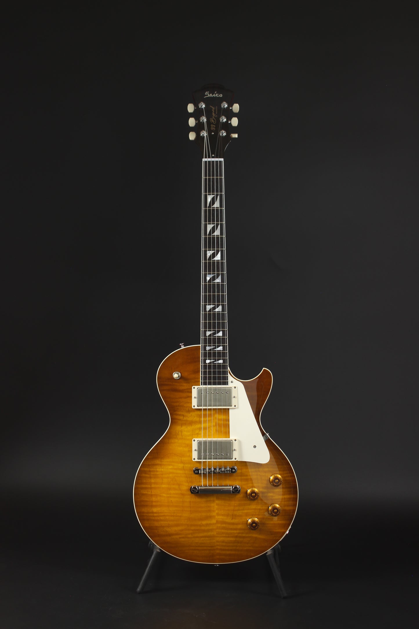 33BEYOND Green Burst / HH / #25 021