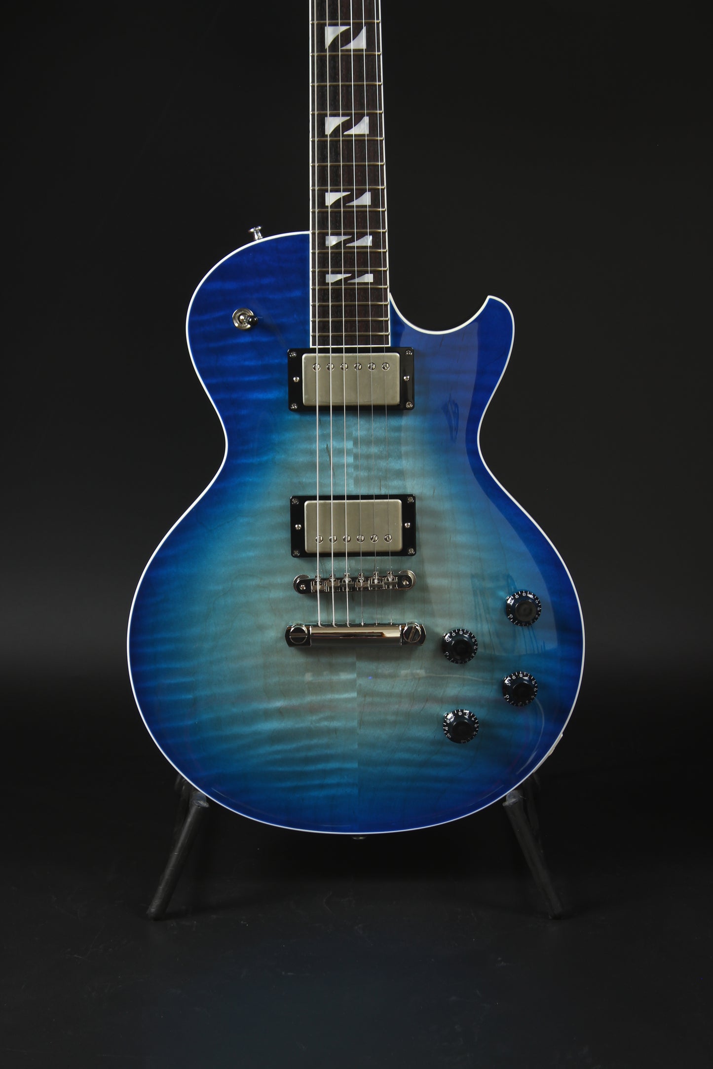 33BEYOND Blue Burst / HH / #25 025
