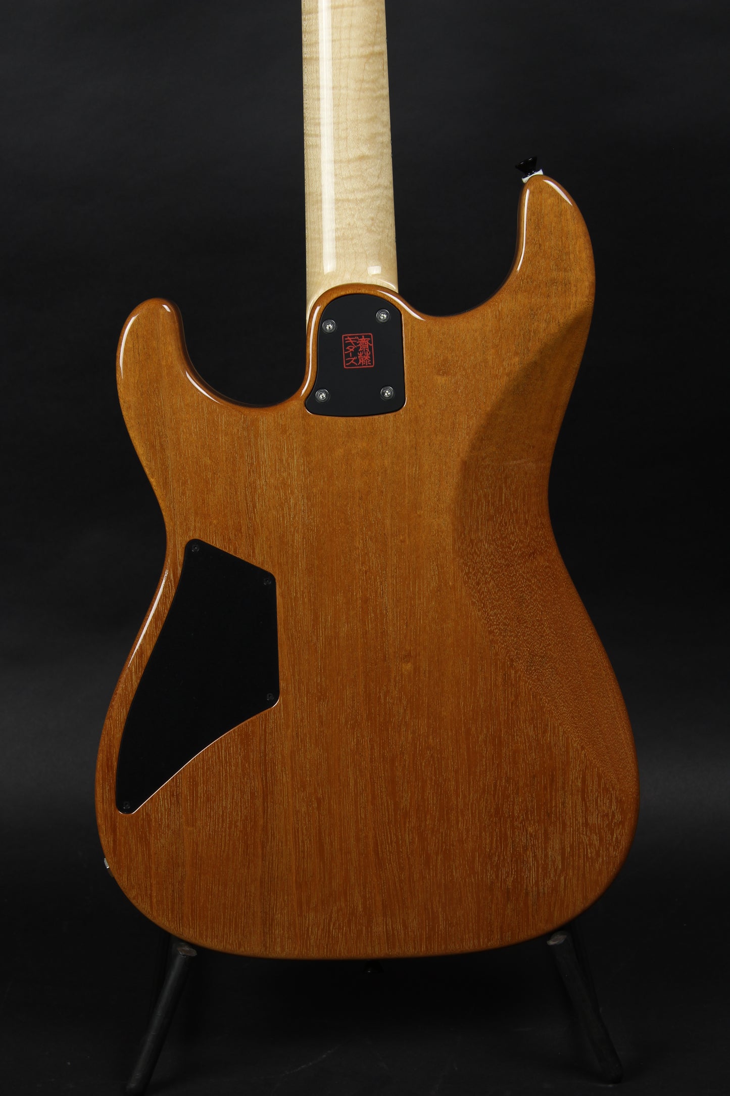 622BEYOND Naked / Spruce Top / HH / #232501