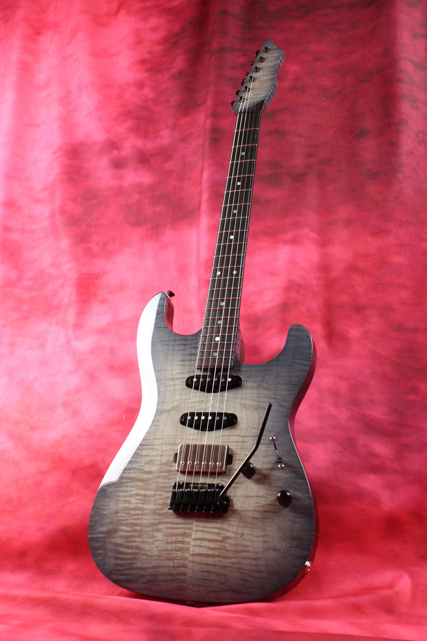 622BEYOND Trans Black / Solid-Tremolo / SSH / #253360