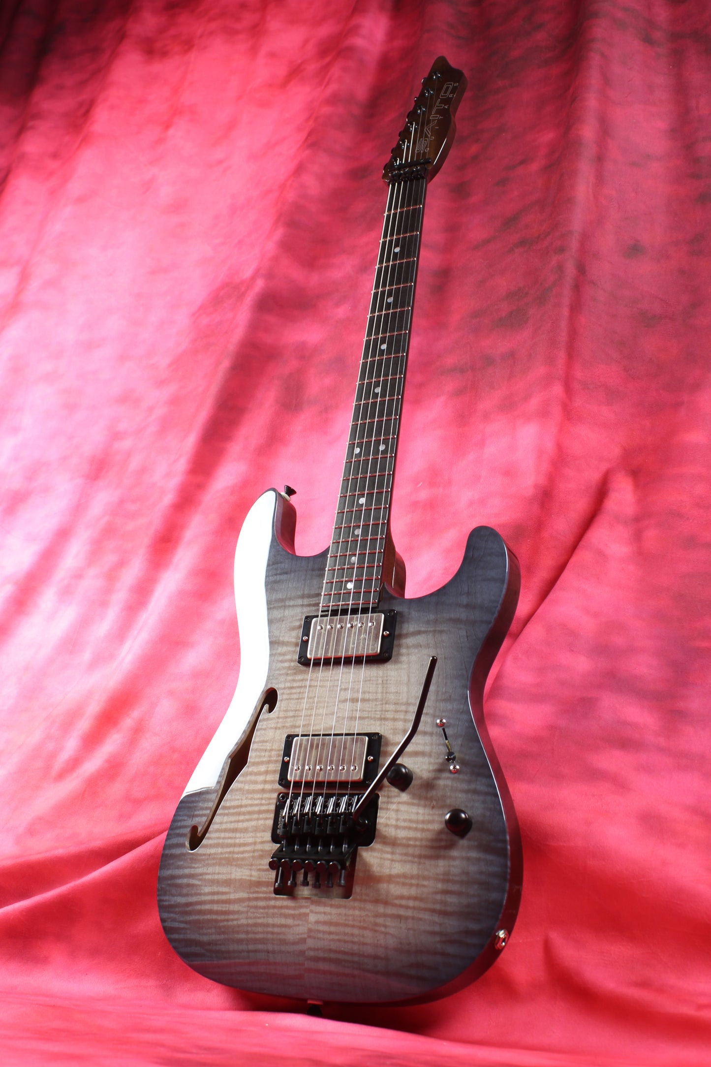 622BEYOND Trans Black / Lock Tremolo / HH / #263427