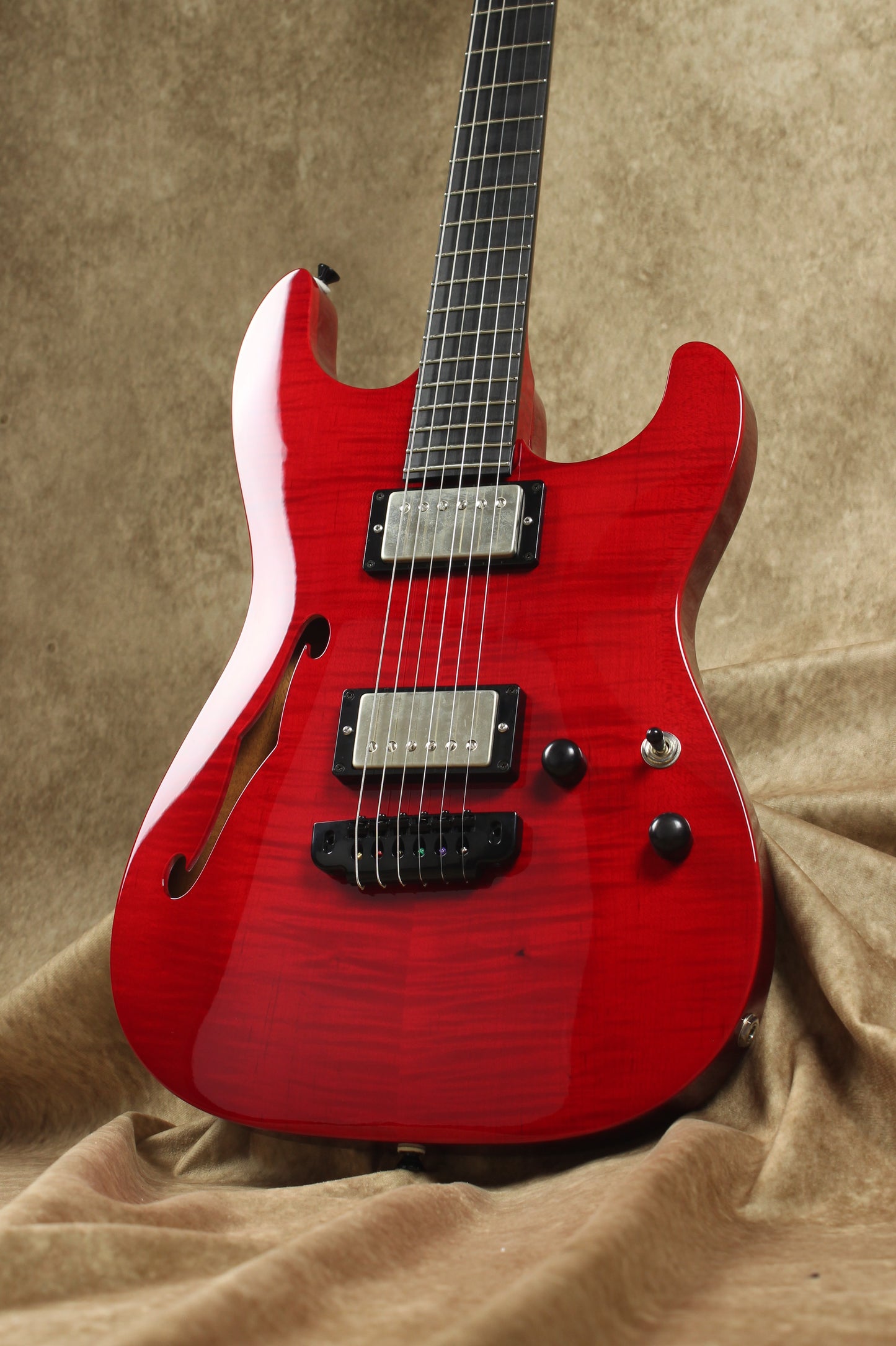 622BEYOND Trans Red / Maple Top / HH / #242666