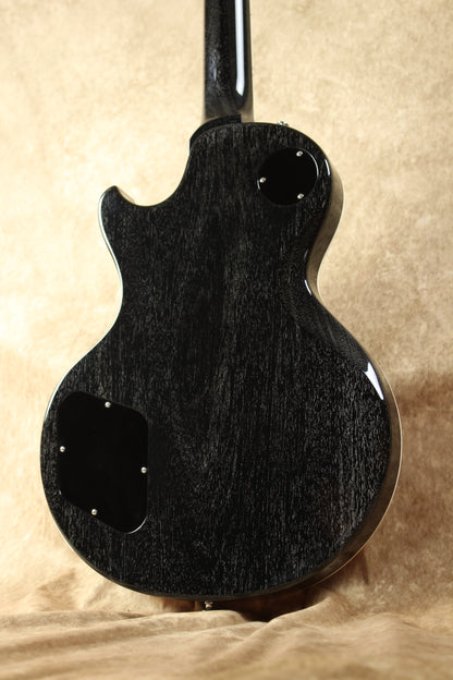 33BEYOND Black Burst / HH / #25 029