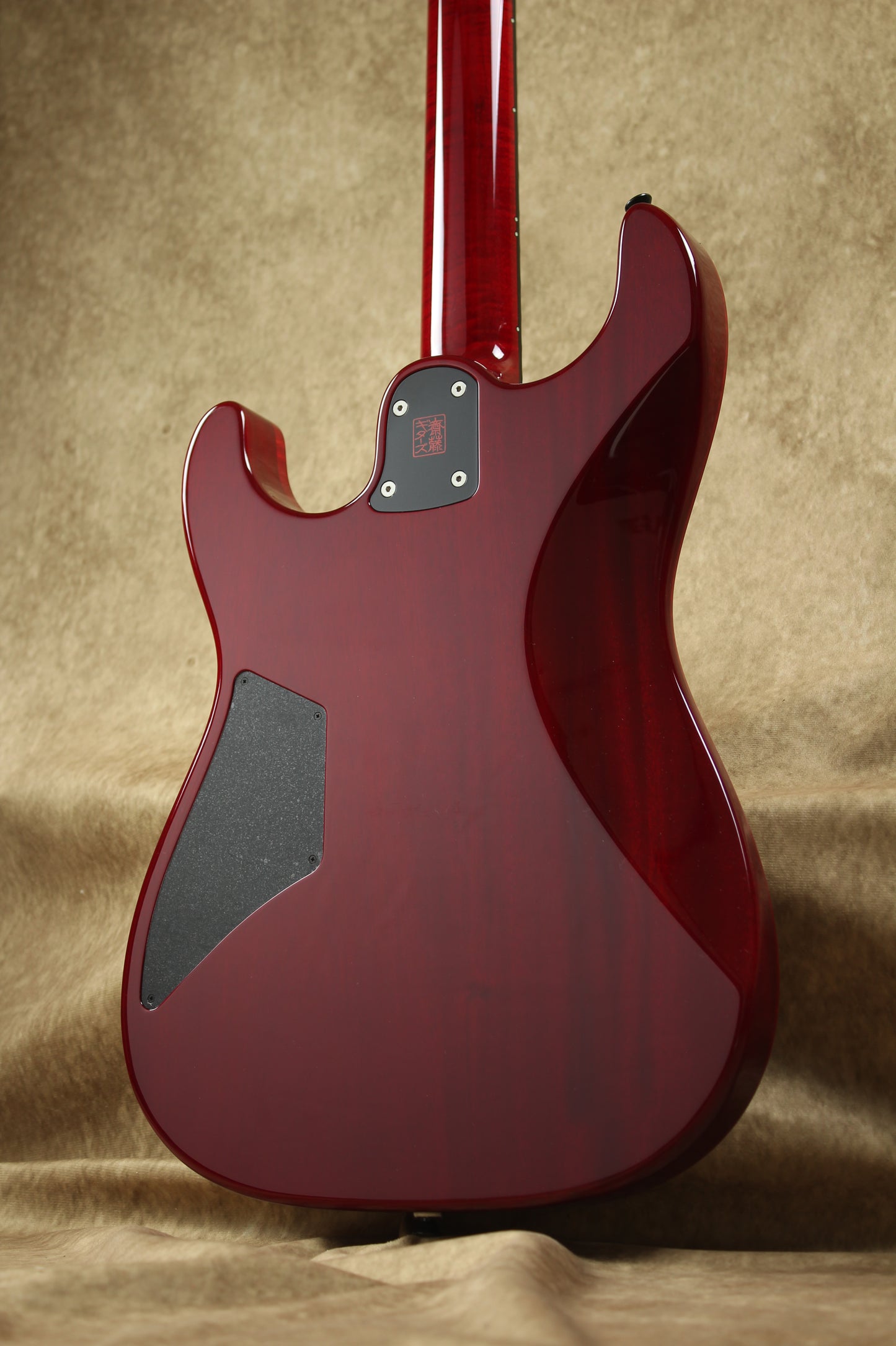 622BEYOND Trans Red / Maple Top / HH / #242894