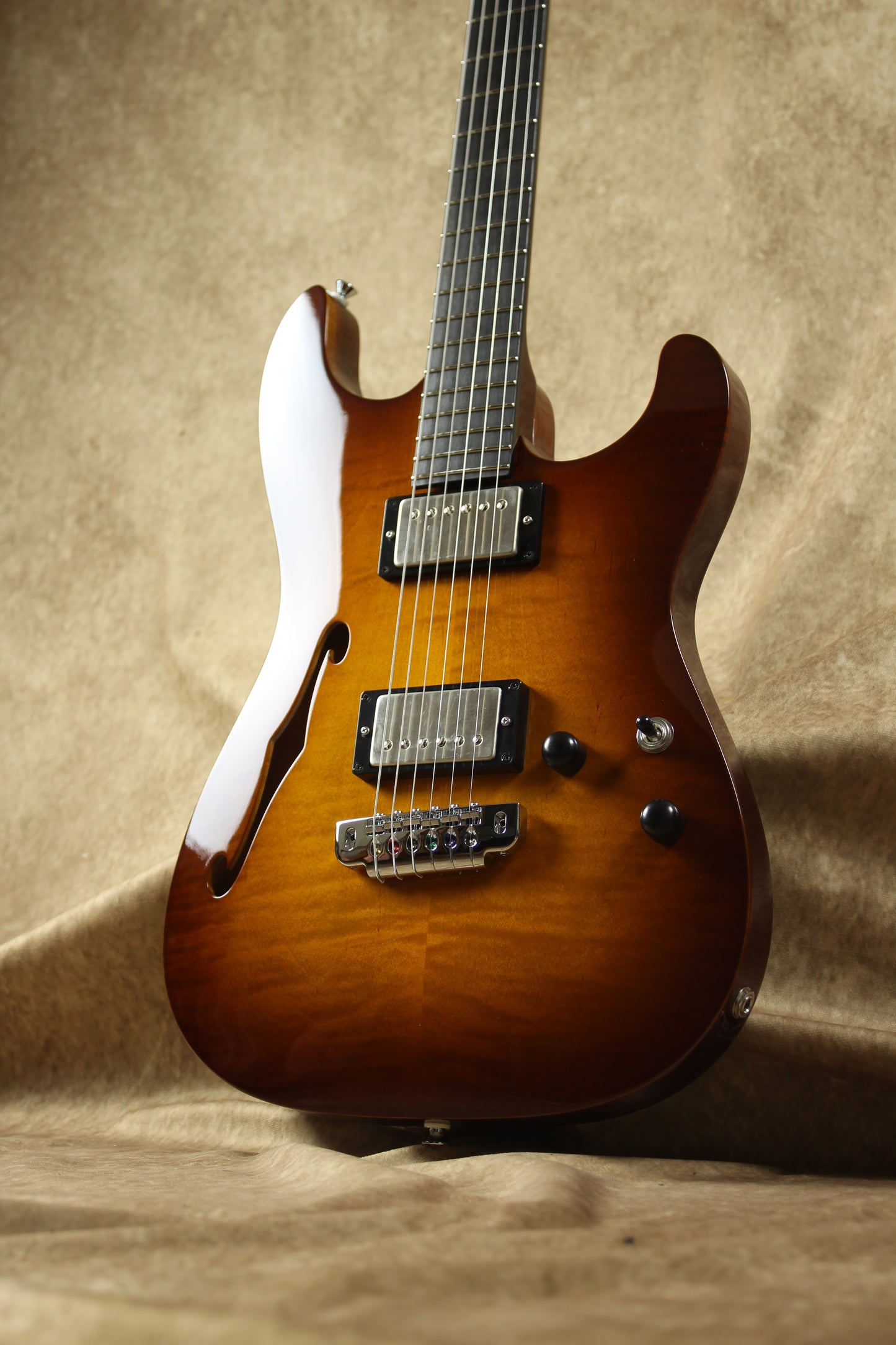 622BEYOND Tea Burst / Maple Top / HH / #242932