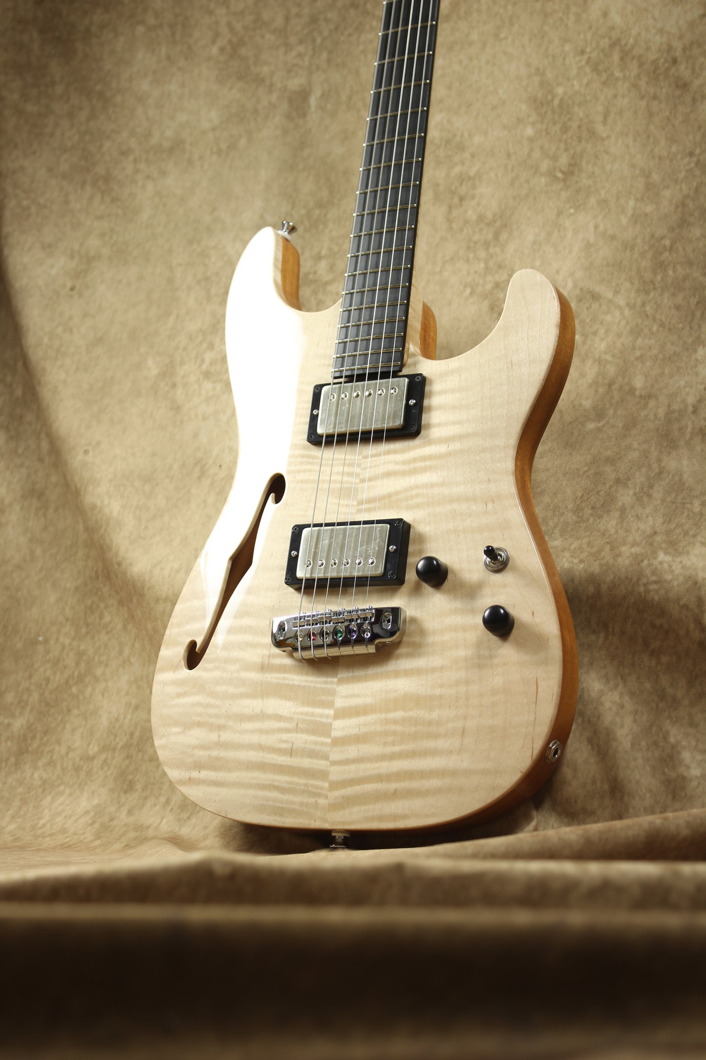 622BEYOND Naked / Maple Top / HH / #242933