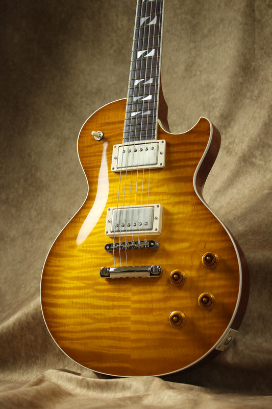 33BEYOND Green Burst / HH / #25 006