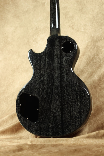 33BEYOND Black Burst / HH / #25 024