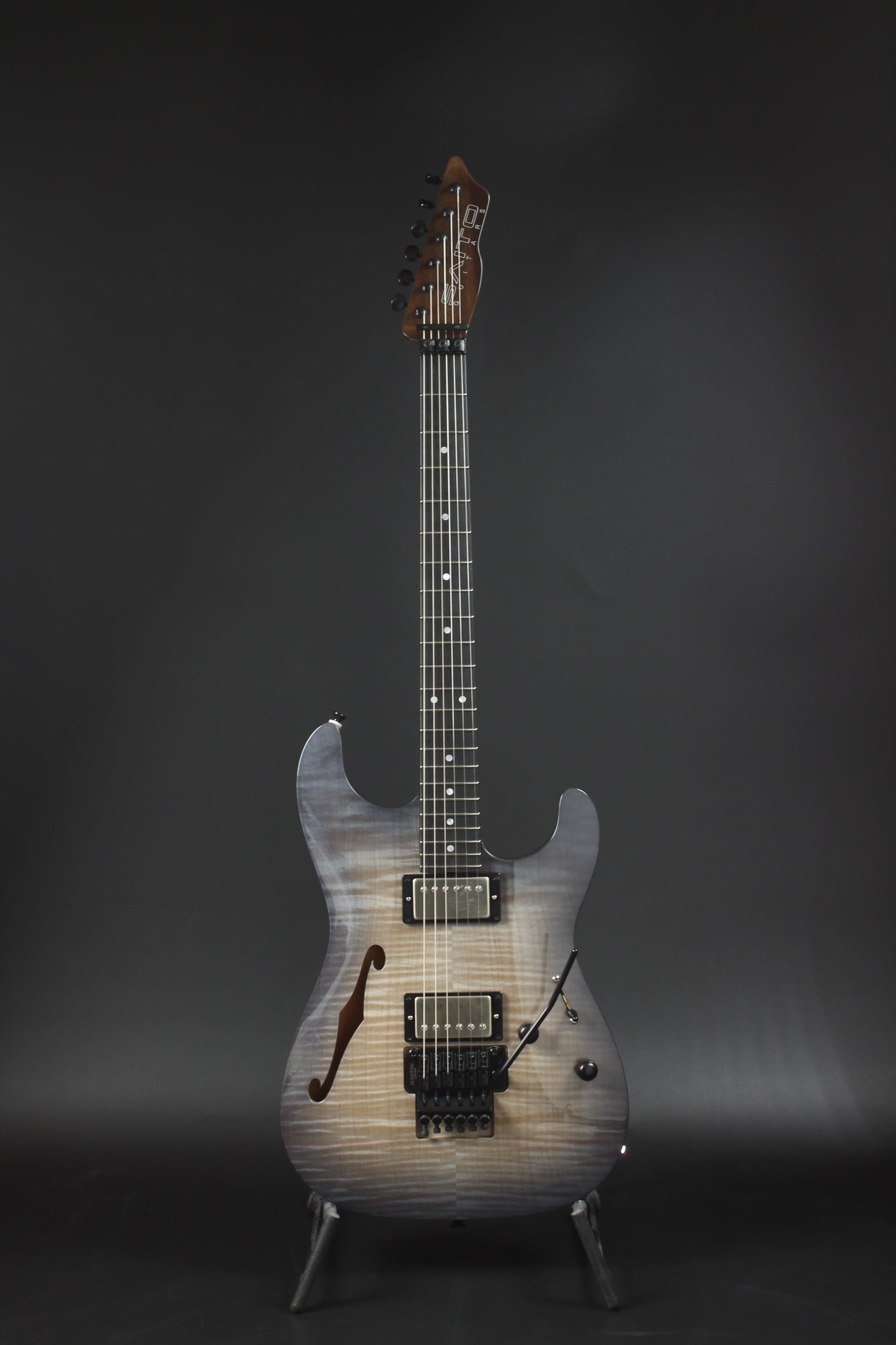 622BEYOND Trans Black / Lock Tremolo / HH / #263427