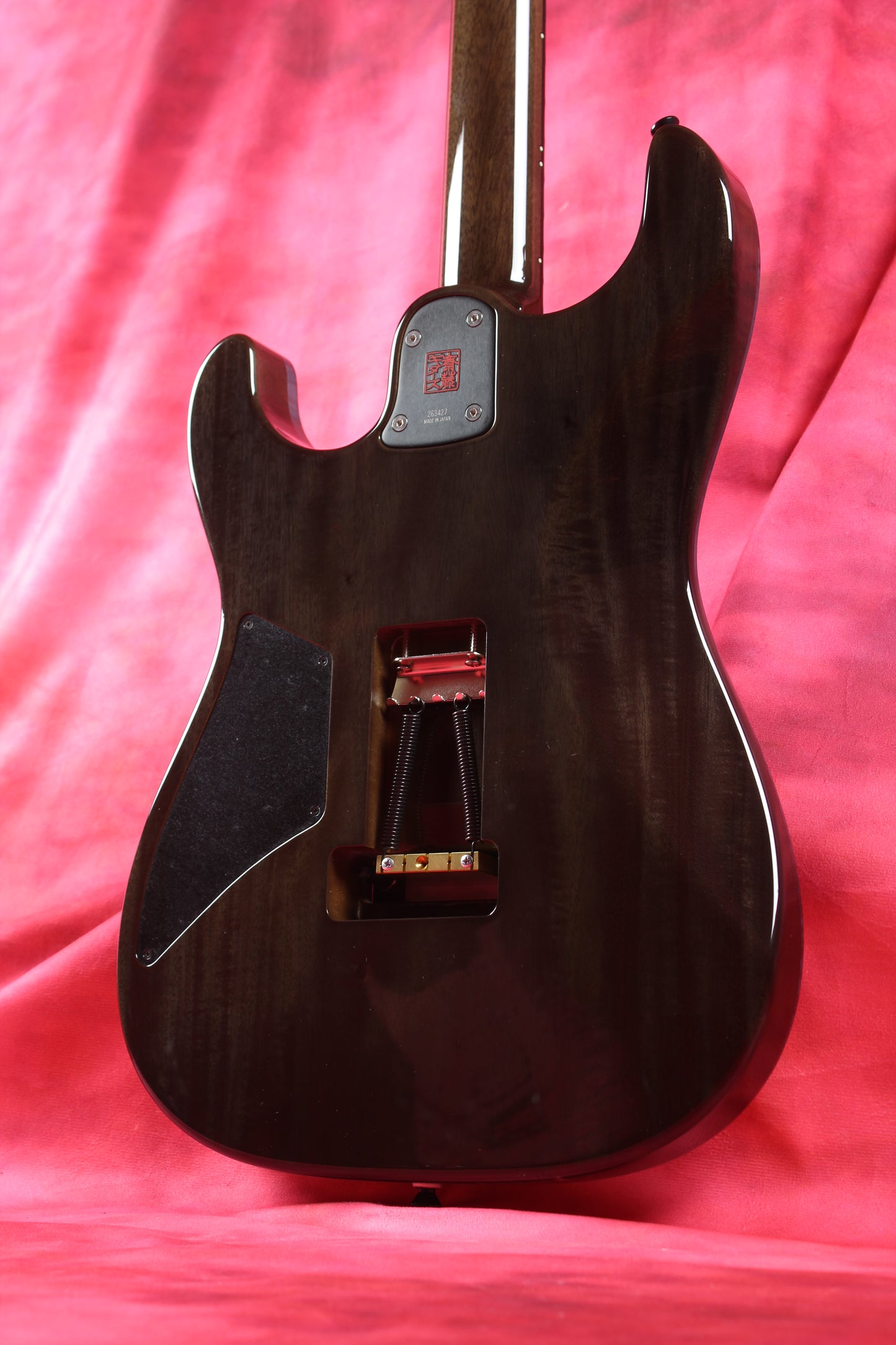622BEYOND Trans Black / Lock Tremolo / HH / #263427
