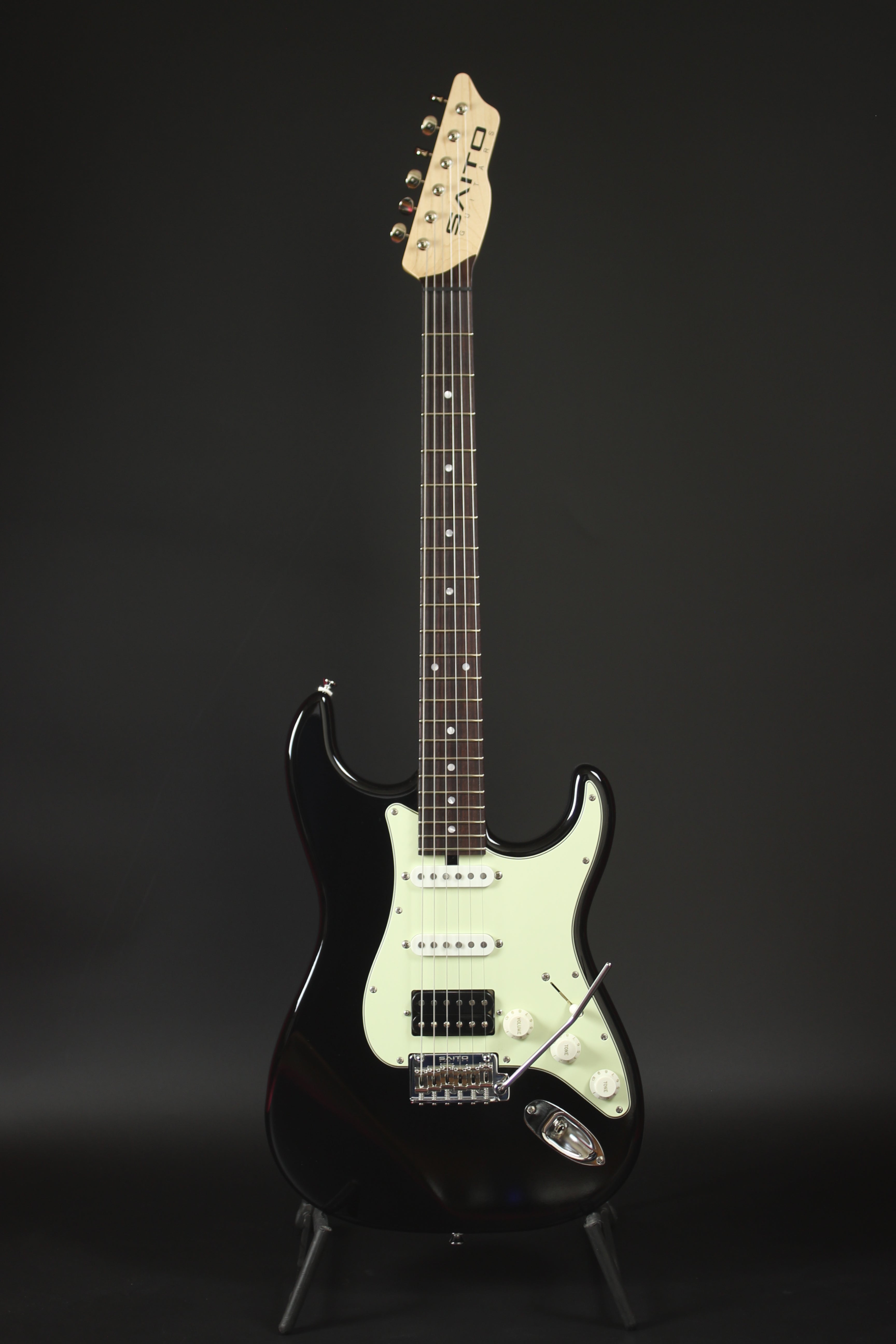 S-622CS Heritage Black / Alder-Rose / SSH – SAITO GUITARS