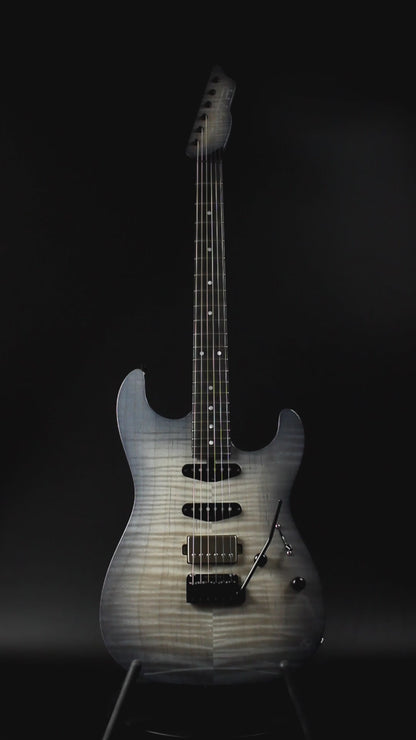 622BEYOND Trans Black / Solid-Tremolo / SSH / #263560