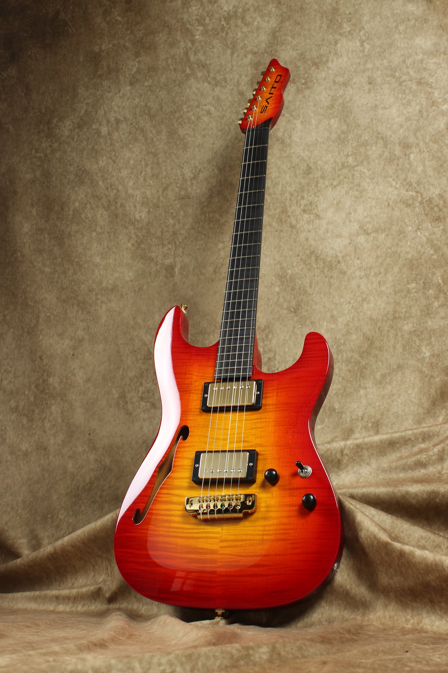 622BEYOND Cherry Burst / Maple Top / HH / #242667