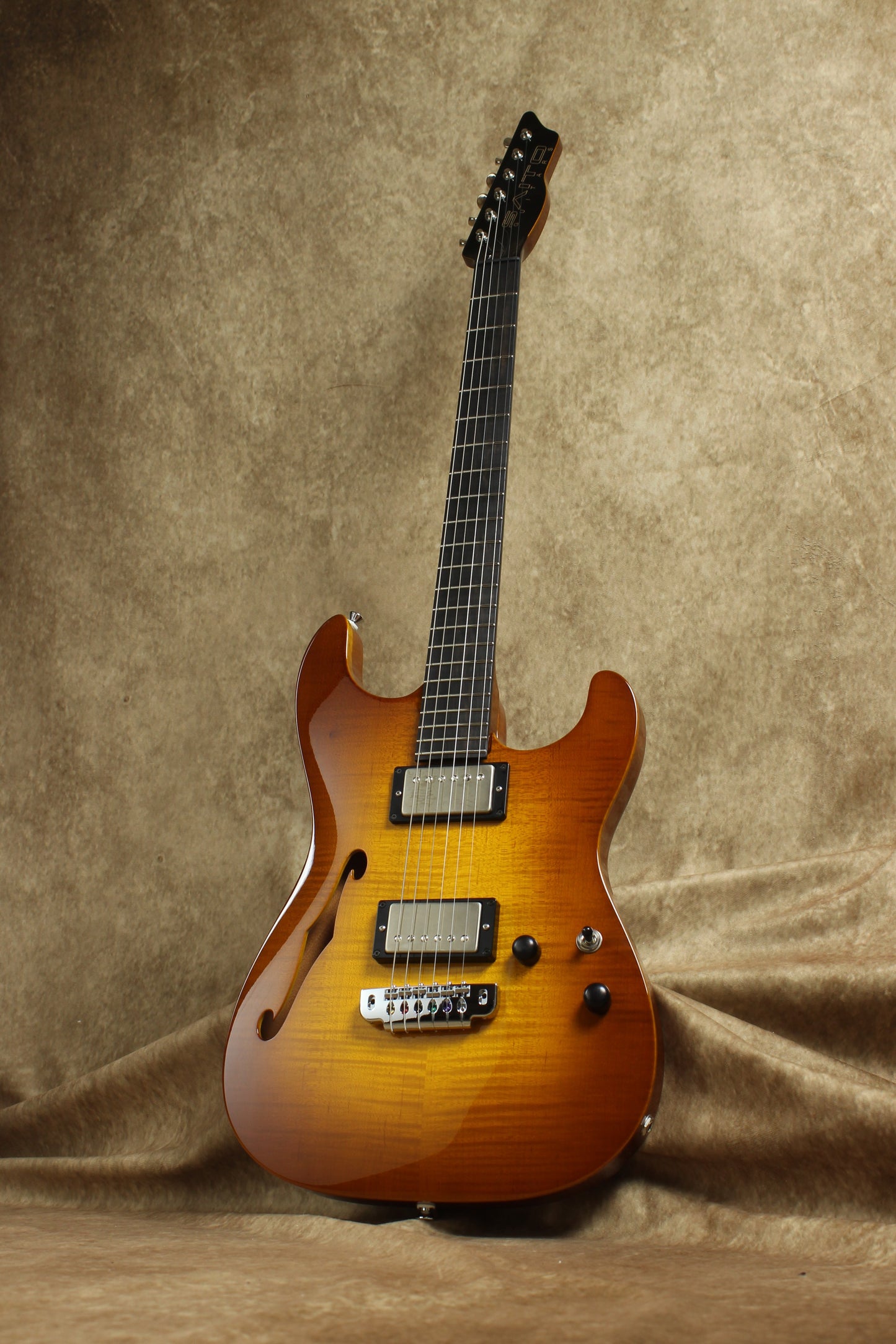 622BEYOND Tea Burst / Maple Top / HH / #242705