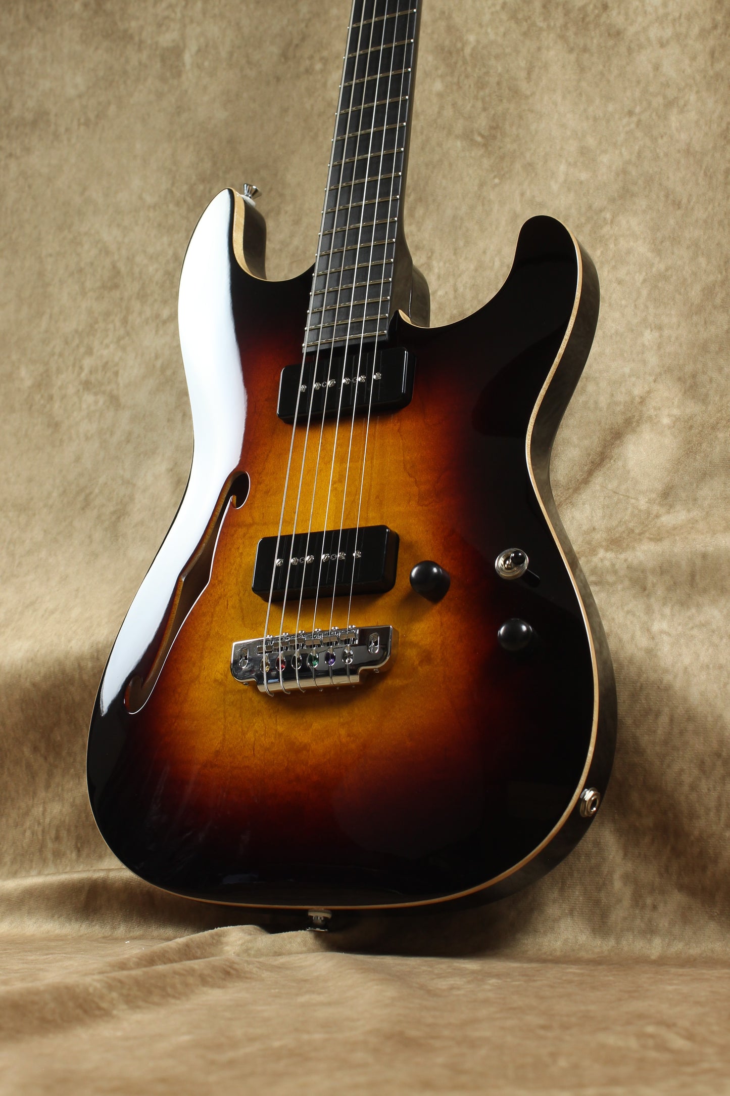 622BEYOND Dark Burst / Maple Top-Mahogany Neck / SS / #242788